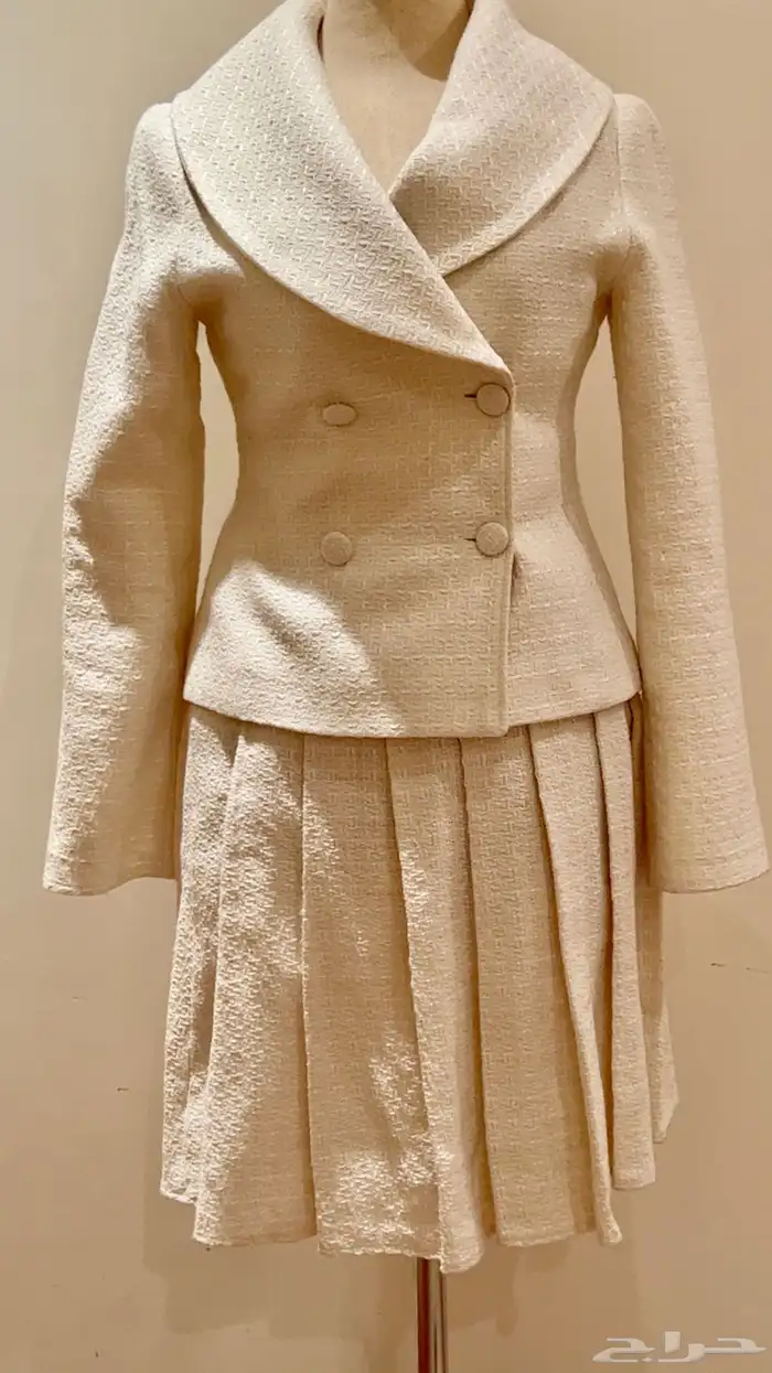 طقم جاكيت وتنوره 0