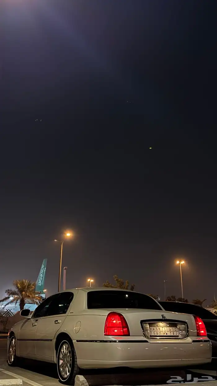 لنكولن تاون كار 2007 7