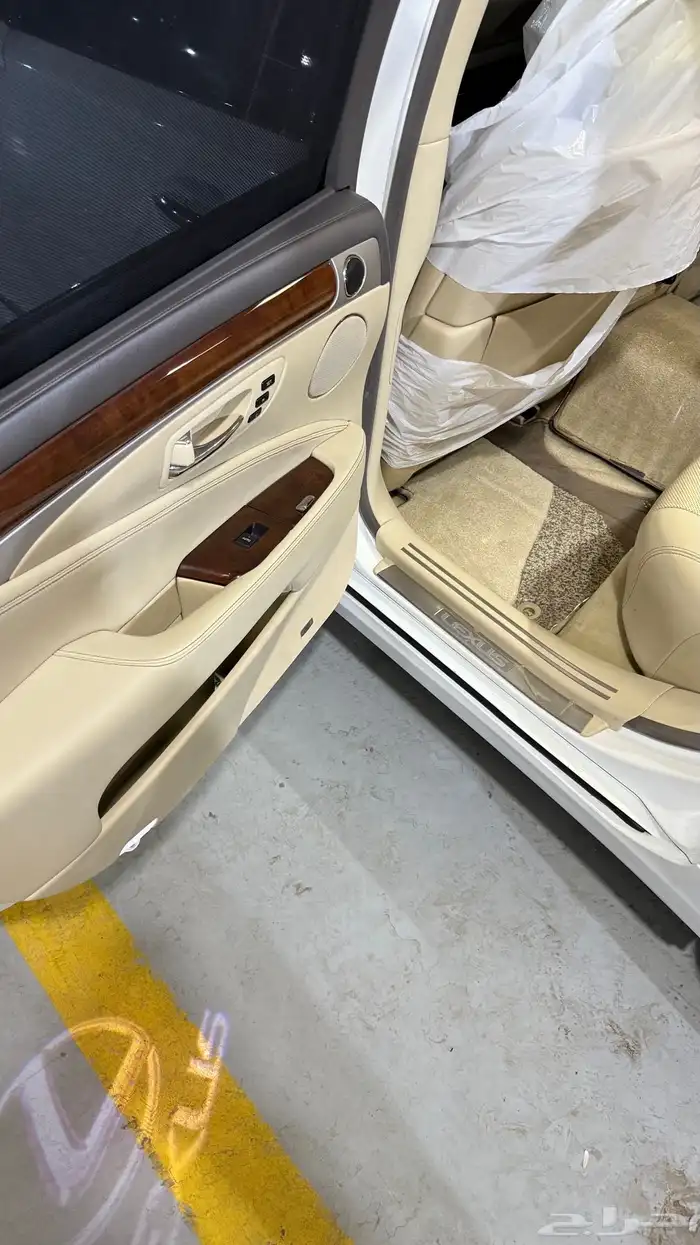 لكزس LS640 لارج عبداللطيف جميل بيشه 14