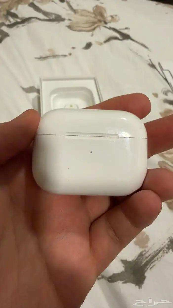 سماعات AirPods Pro 2 مستخدمة نظيفة 7