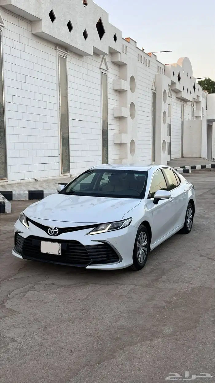 كامري ستاندر 2022 LE 2