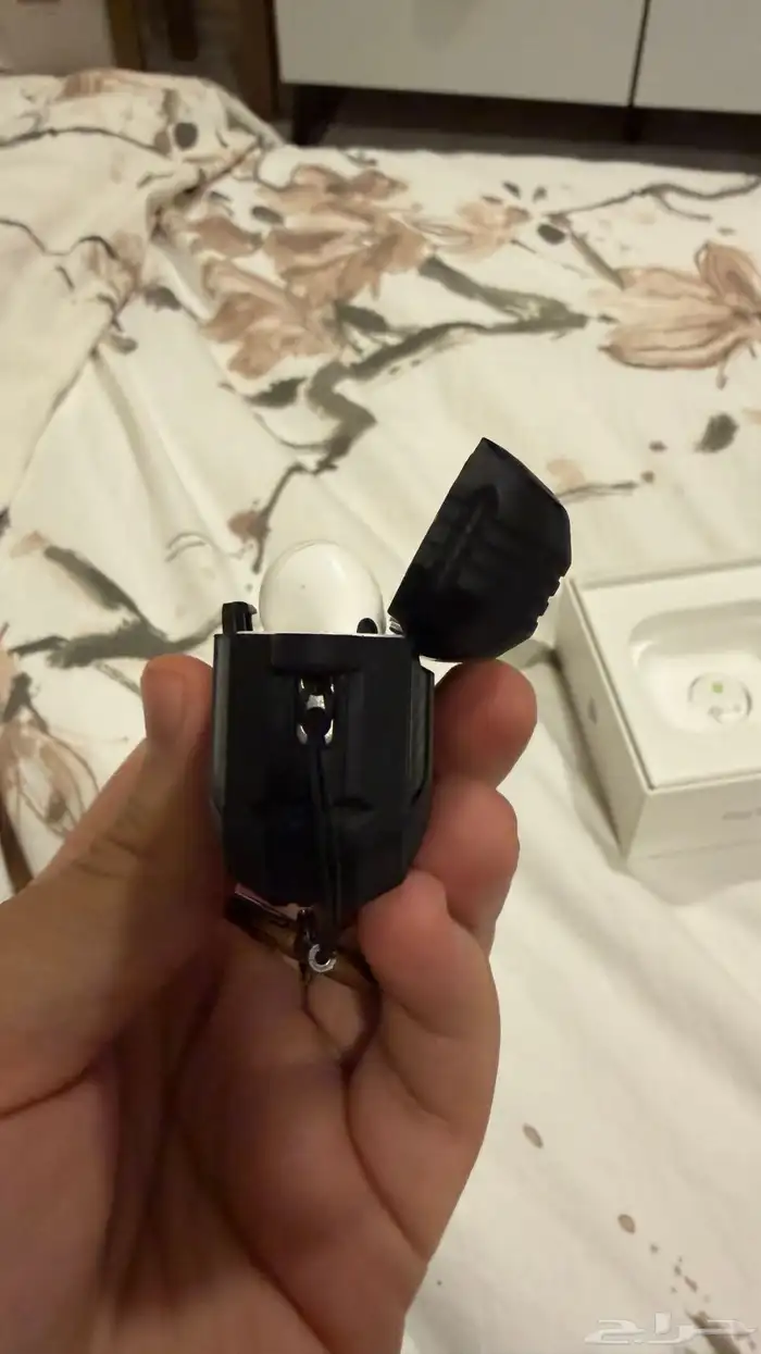 سماعات AirPods Pro 2 مستخدمة نظيفة 6