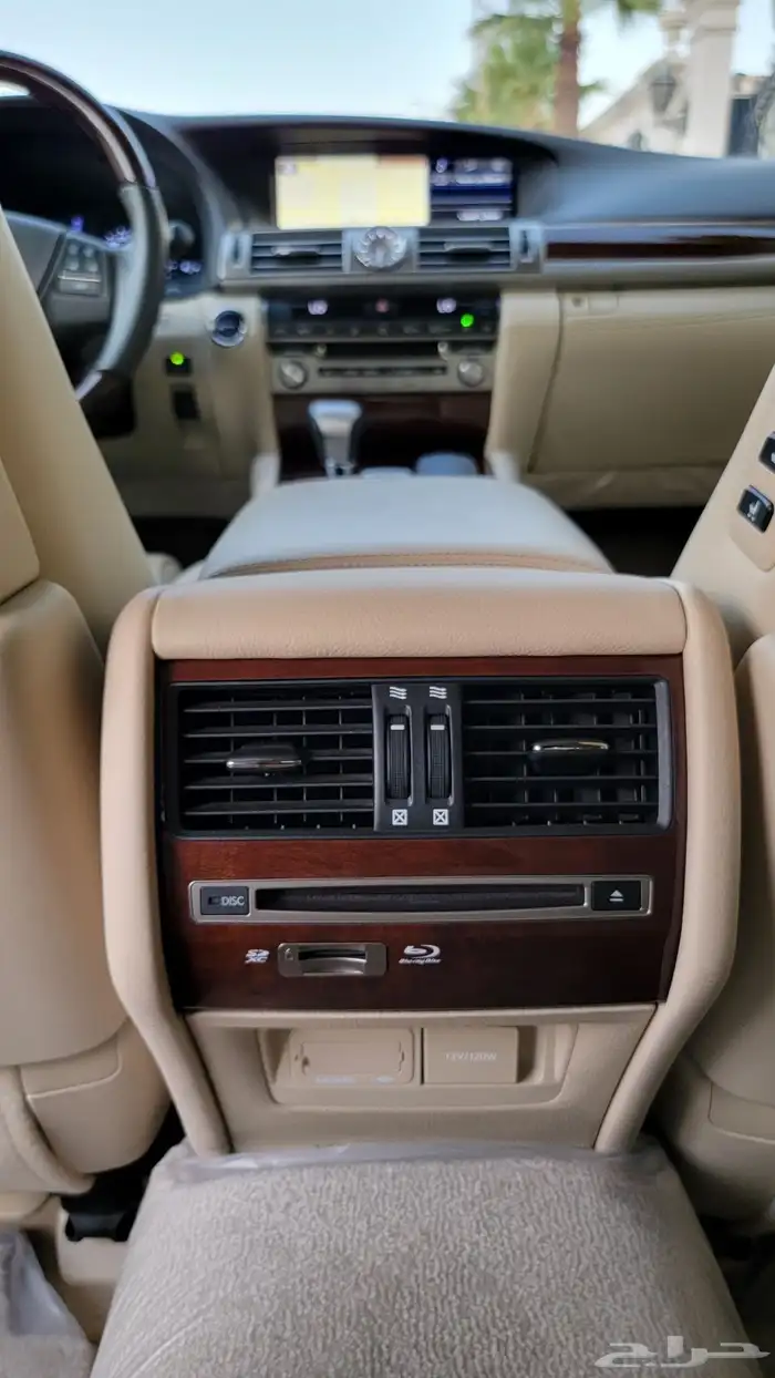 لكزس 2015 LS600 الفئة الفاخرة وكالة 31