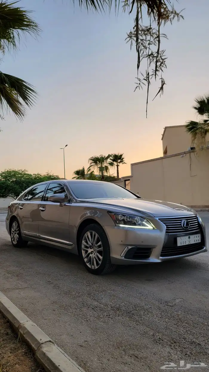 لكزس 2015 LS600 الفئة الفاخرة وكالة 7