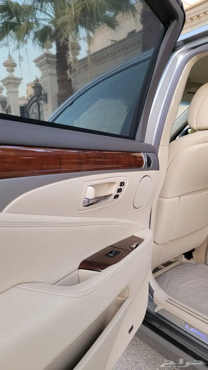 لكزس 2015 LS600 الفئة الفاخرة وكالة 28