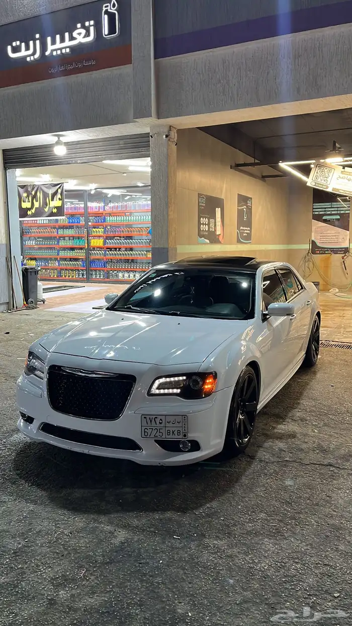 كرايسلر معدل srt للبيع او بدل مناسب 0