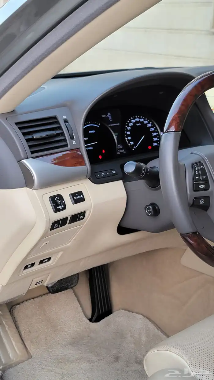 لكزس 2015 LS600 الفئة الفاخرة وكالة 21