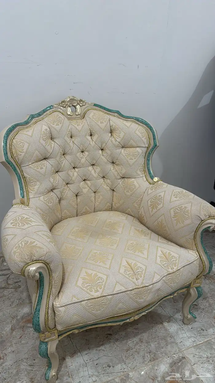طاولة وكنب 1
