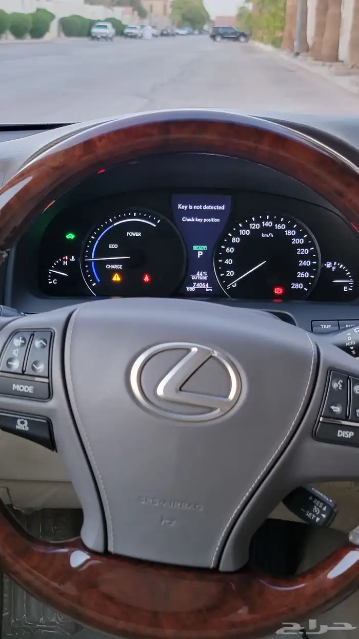 لكزس 2015 LS600 الفئة الفاخرة وكالة 36