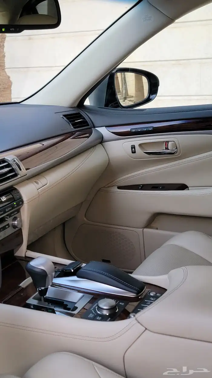 لكزس 2015 LS600 الفئة الفاخرة وكالة 25