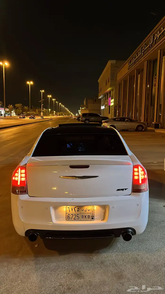 كرايسلر معدل srt للبيع او بدل مناسب 3