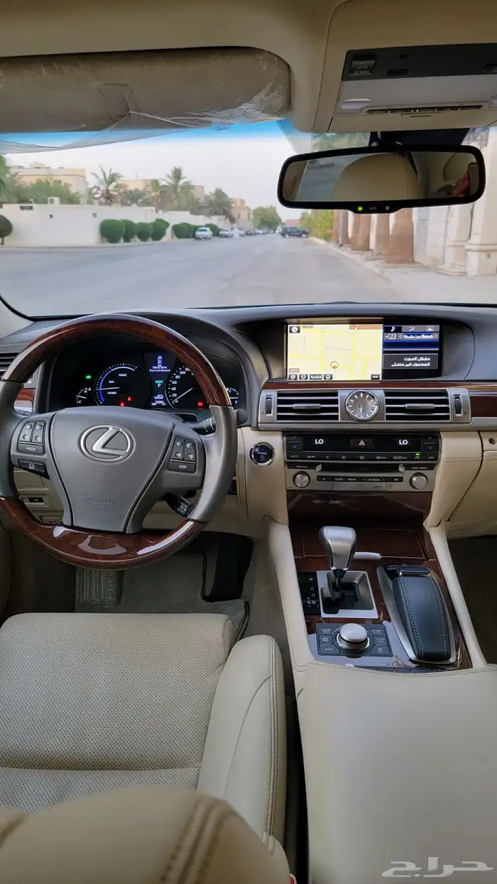 لكزس 2015 LS600 الفئة الفاخرة وكالة 35