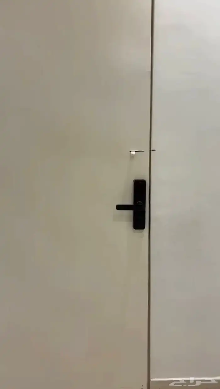 للبيع شقة كبيرة في اليرموك 0
