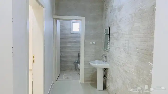 دور علوي بالمجمعه حي المستقبل 5