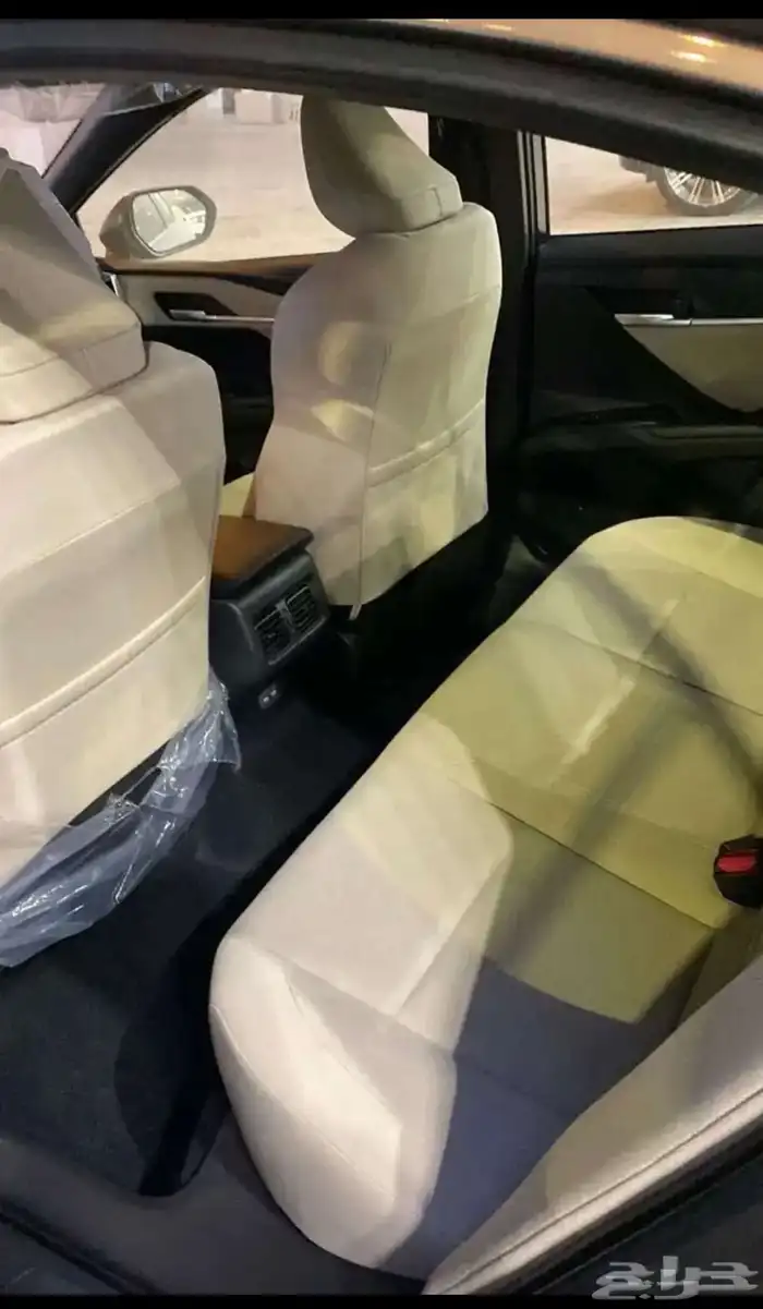 كامري 2025 E السعر شامل 1135000 6