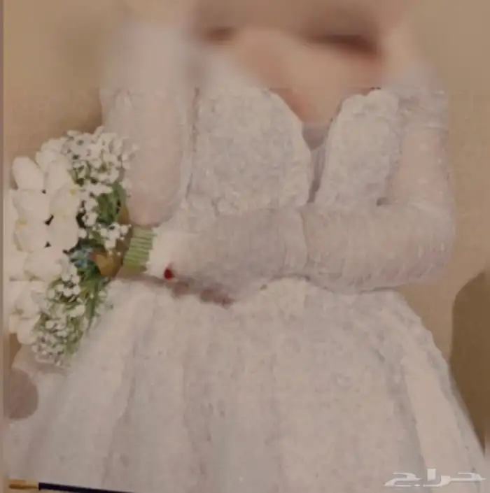فستان زفاف ابيض مع الشرعه 0