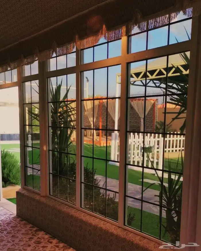 استراحه للايجار قسمين 6