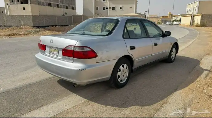 للبيع هوندا اكورد 2002 6