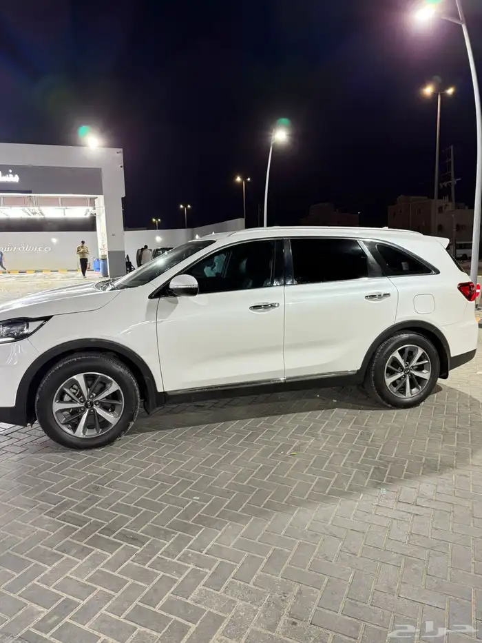 سورينتو 2020 سبع ركاب دبل ديزل الممشى 216 الف قابل لزياده 1