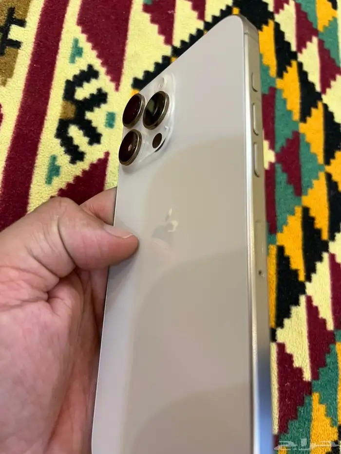 جوال 16 برو ماكس 3