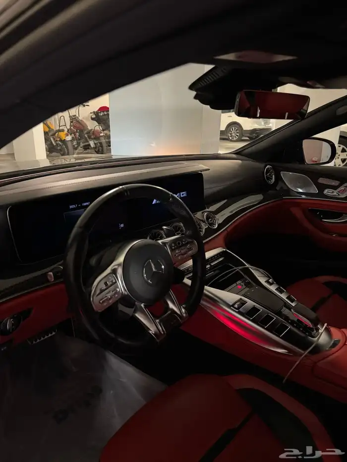 Mercedes GT53 AMG 4
