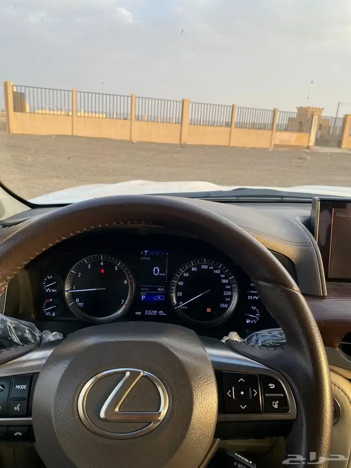 لكزس 2019 نص فل 3