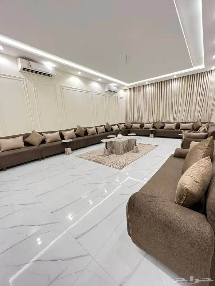 استراحة قسمين للإيجار اليومي 450 0