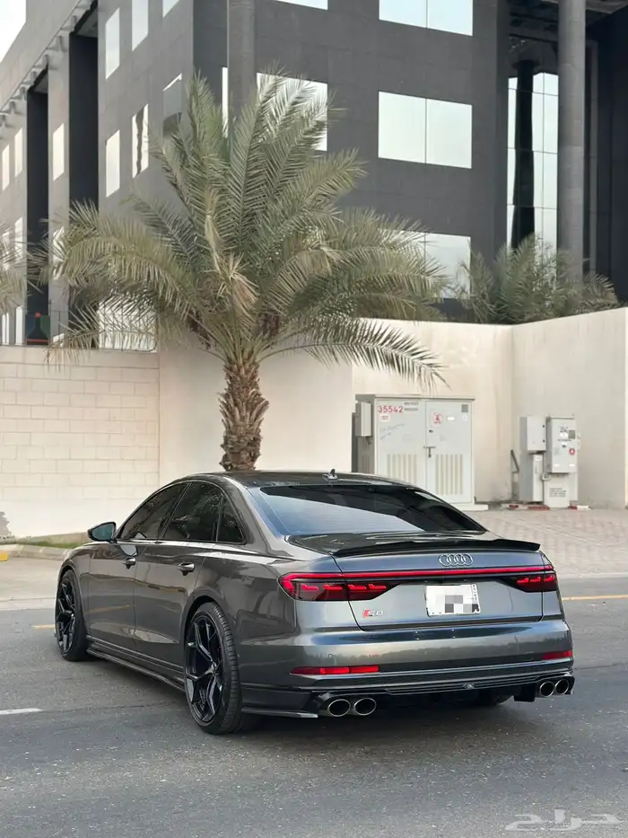 اودي S8 2021 10