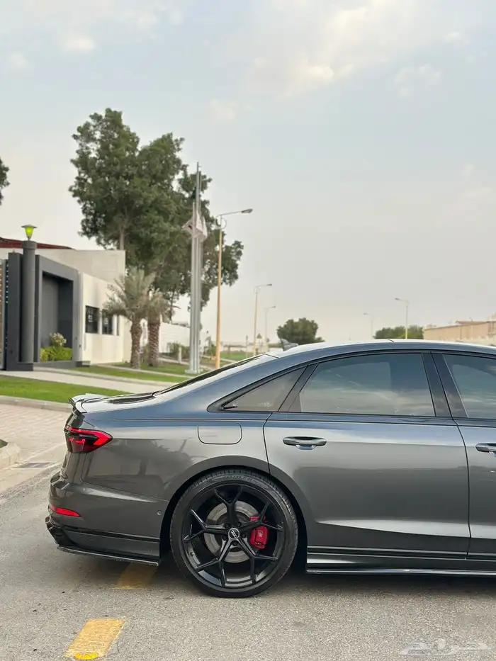 اودي S8 2021 9