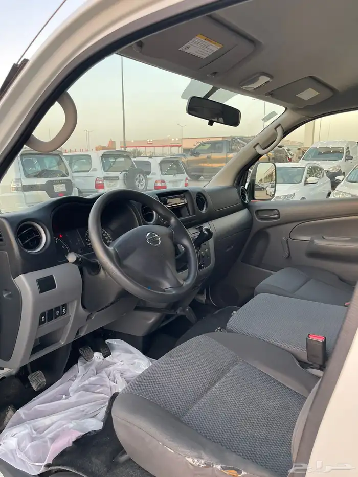 نيسان باص بضاعه 2021 10
