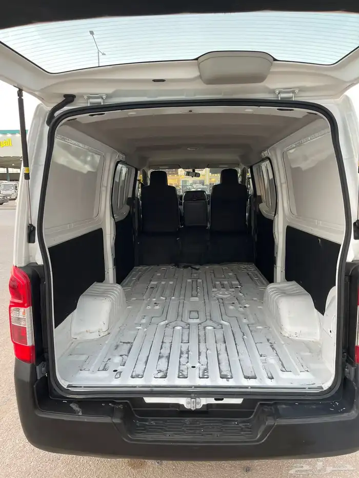 نيسان باص بضاعه 2021 7