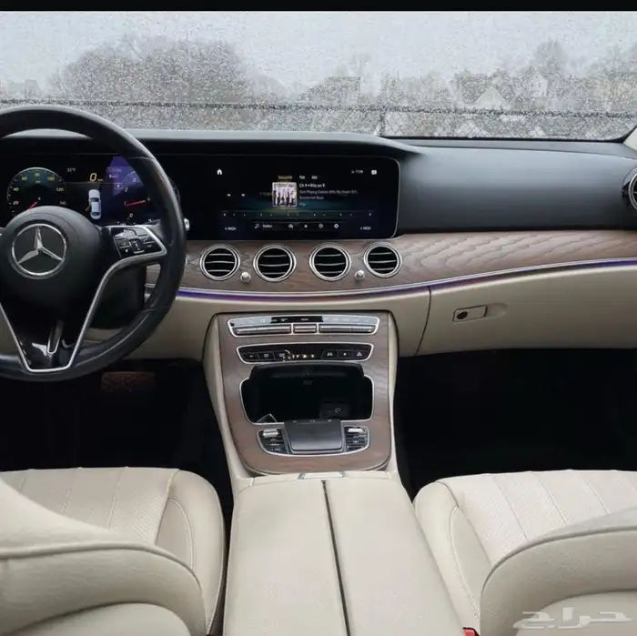 مرسيدس E350 موديل 2021 1