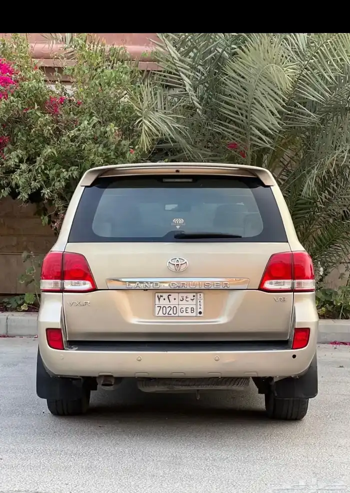 تويوتا جيب لاند كروزر VXR 2008 2