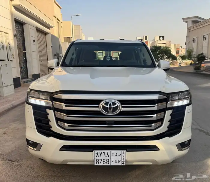 لاندكروزر 2023 وكالة سعودي 3