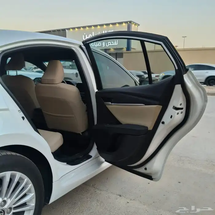 كامري 2025 فل كامل هايبرد 12