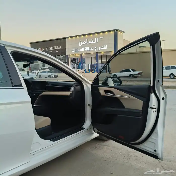 كامري 2025 فل كامل هايبرد 10