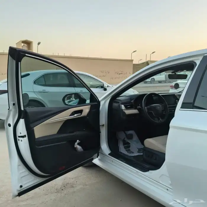 كامري 2025 فل كامل هايبرد 6