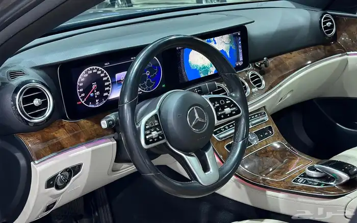 مرسيدس E300 موديل 2019 16