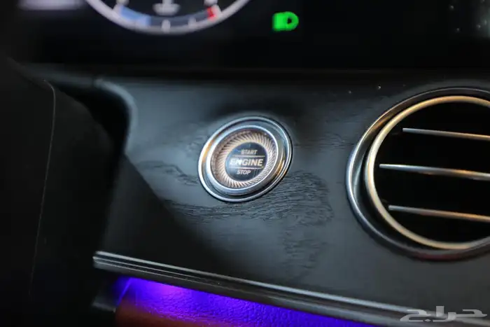 مرسيدس E 300 AMG 2019 زرين 16