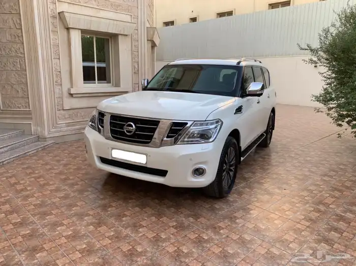 للبيع نيسان بلاتينيوم 2019 1