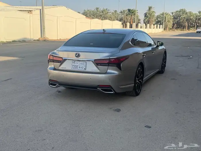 لكزز LS350 4