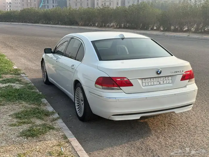 بي ام 740Li 2008 7