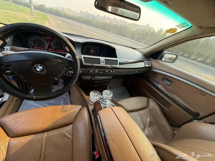 بي ام 740Li 2008 17
