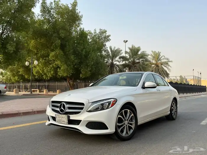 مرسيدس C300 2015 ( بحالة الوكالة ) 24