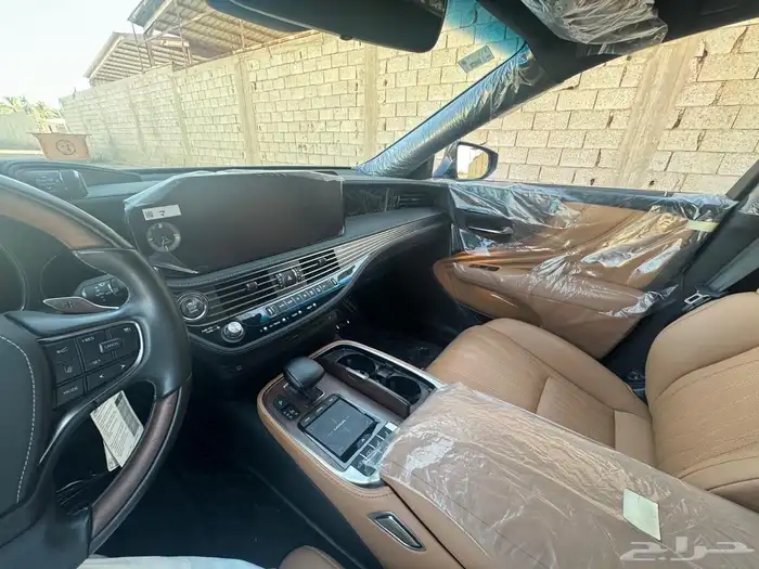 لكزز LS350 9