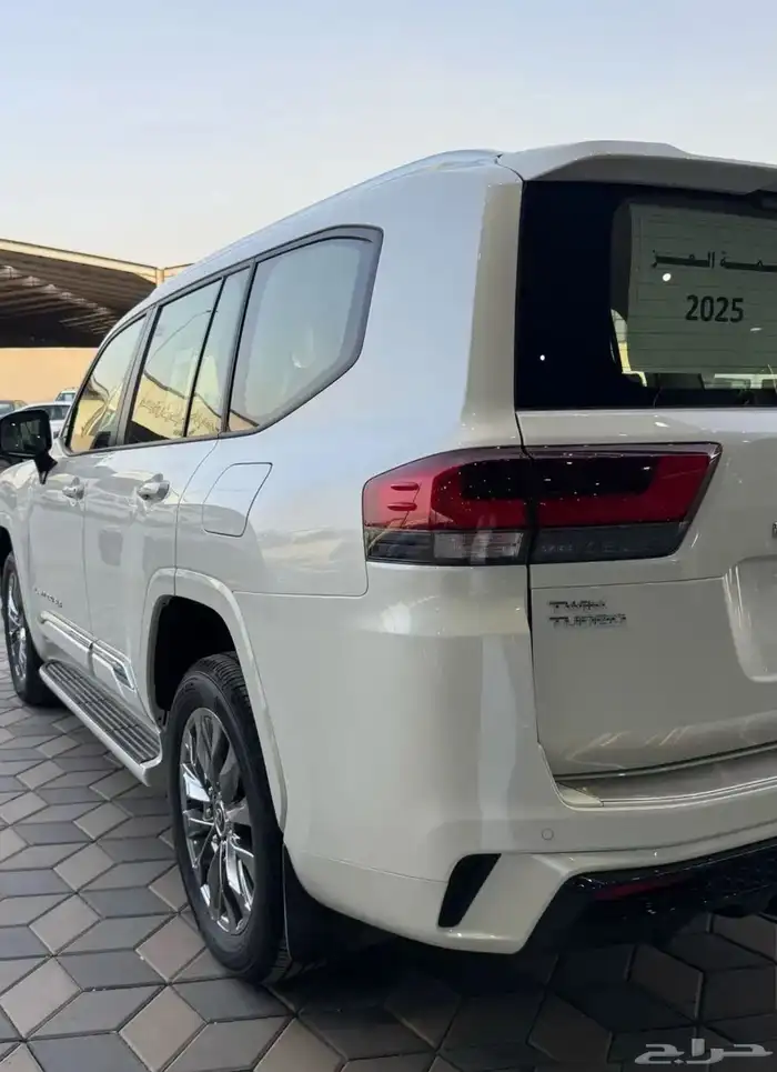 لاندكروزر 2025 26