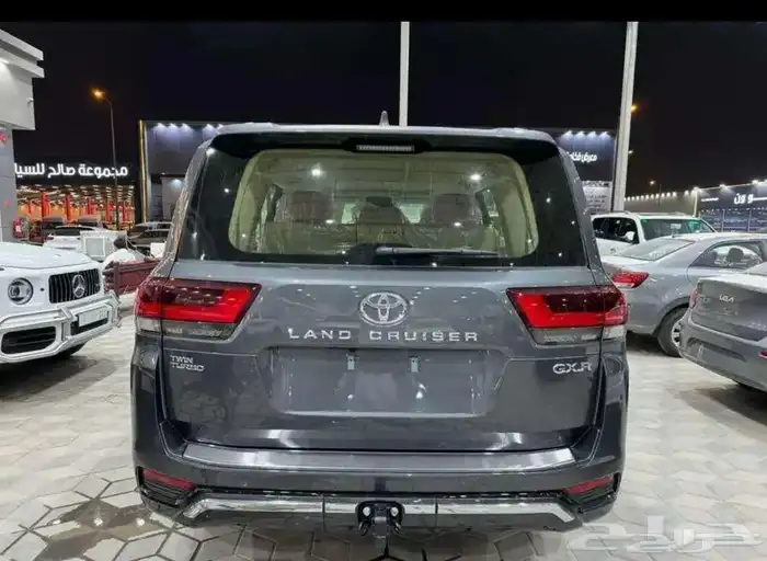 لاندكروزر 2025 10