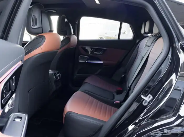 مرسيدس GLC300 Coupe-2025 داخليه جملي  اسود 9