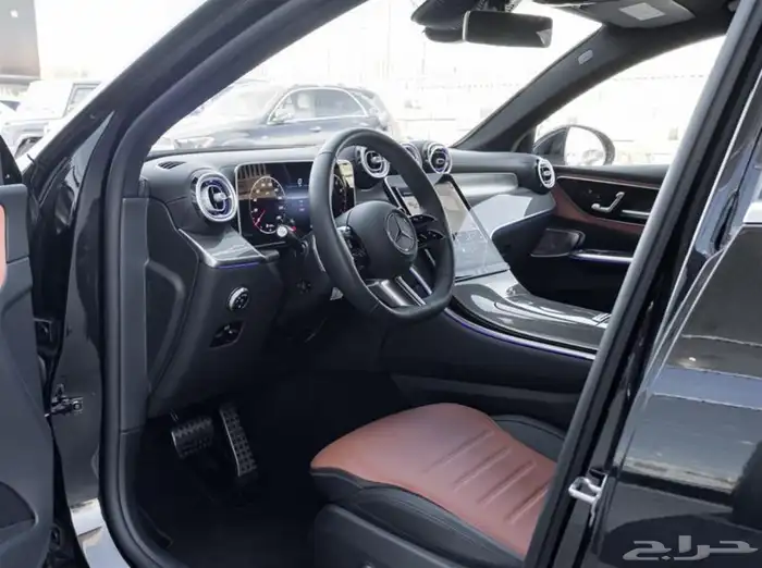 مرسيدس GLC300 Coupe-2025 داخليه جملي  اسود 6