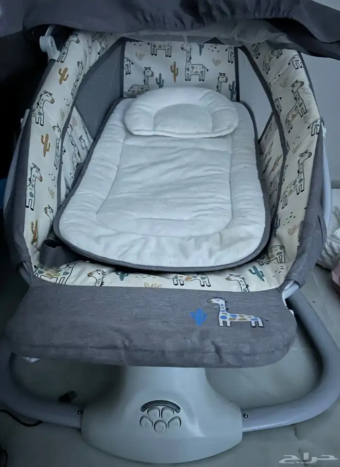 سرير مواليد وسرير هزاز كهربائي 1